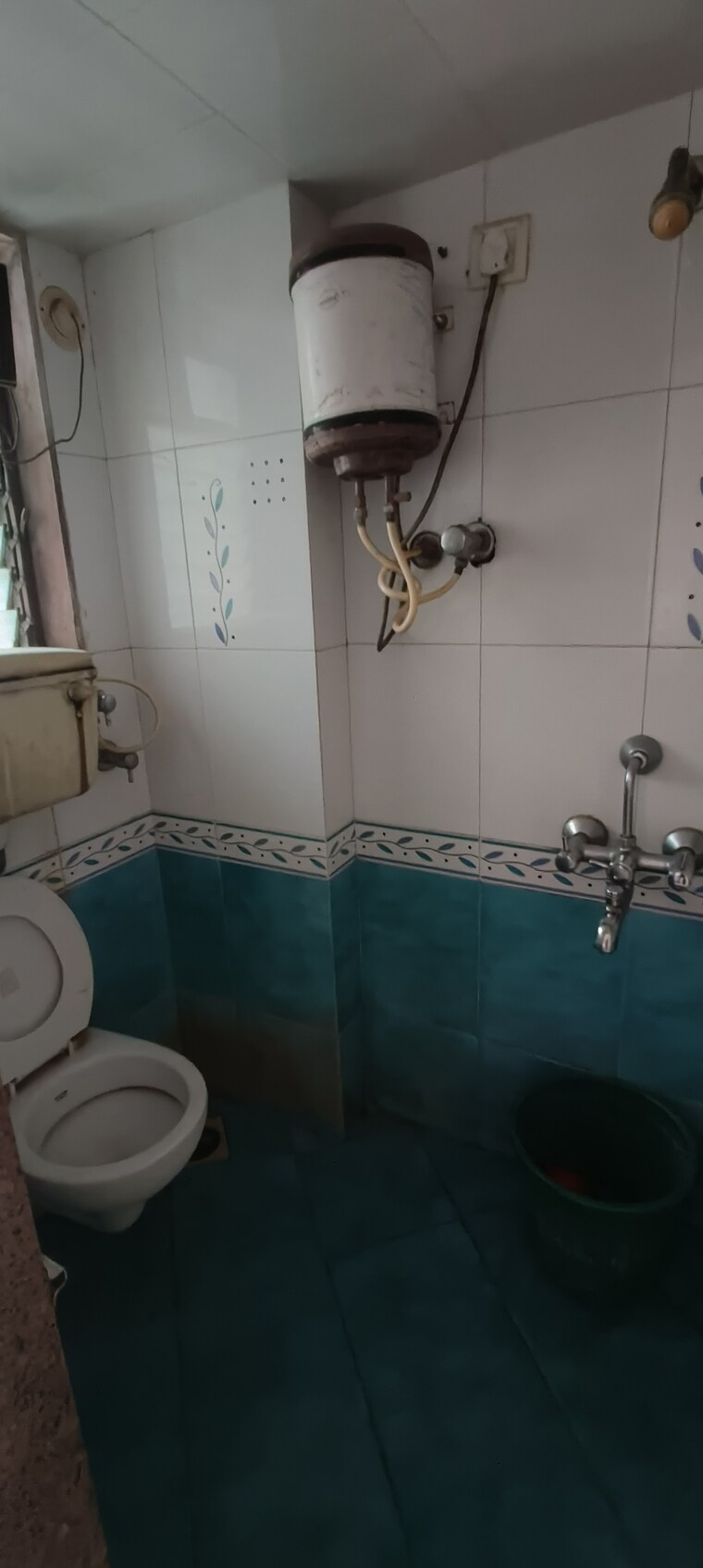 Attached Bathroom, borivali west 1 Bedroom 450 Sq.Ft. Apartment In Borivali West Mumbai 8797519