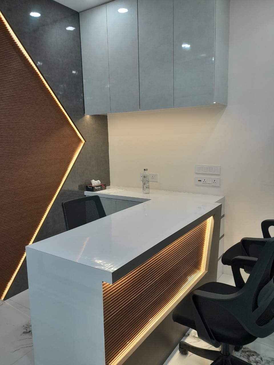 Office Space For Rent in Mani Casadona