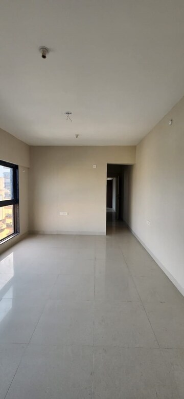 Room in 5 BHK Apartment at Amardeep Apartment Chembur, Chembur – for Rent