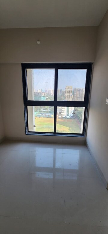 Room in 5 BHK Apartment at Amardeep Apartment Chembur, Chembur – for Rent
