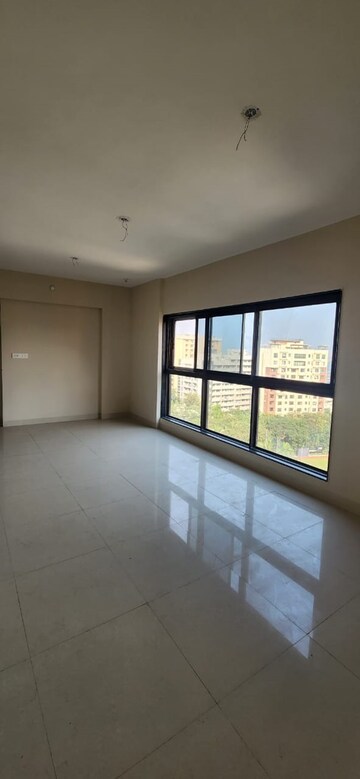 Room in 5 BHK Apartment at Amardeep Apartment Chembur, Chembur – for Rent