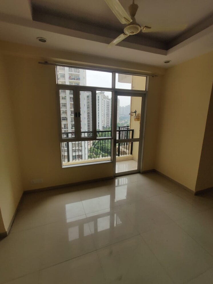 Room, prateek-wisteria 3.5 Bedroom 1385 Sq.Ft. Apartment In Sector 77 Noida 8797579