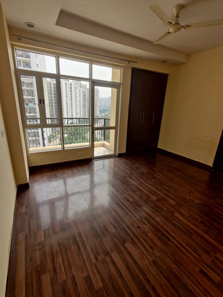 Room, prateek-wisteria 3.5 Bedroom 1385 Sq.Ft. Apartment In Sector 77 Noida 8797579