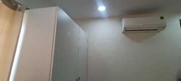 Room in 3 BHK Apartment at Prajay Megapolis, Kukatpally – for Rent