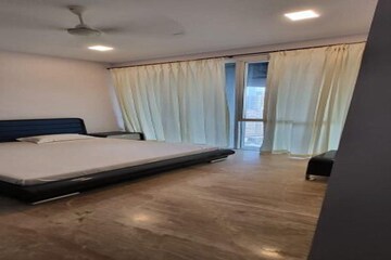 Room in 3 BHK Apartment at Avighna One Avighna Park, Lower Parel – for Rent
