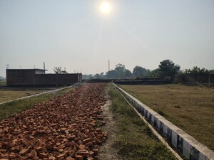  Plot For Sale in Safedabad