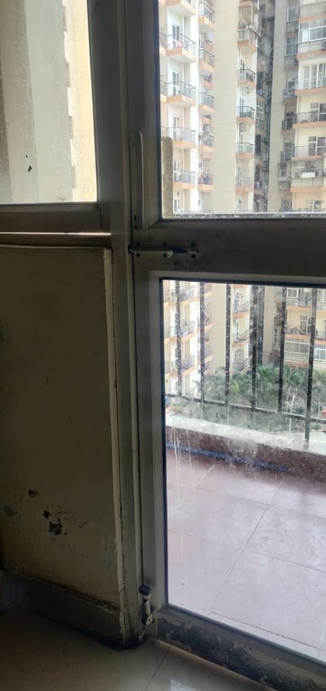 Balcony in 2.5 BHK Apartment at Aims Golf City, Sector 75 – for Sale