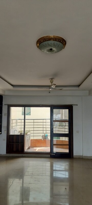 Furnished Amenities in 2 BHK Apartment at RPS Savana, Sector 88 – for Rent