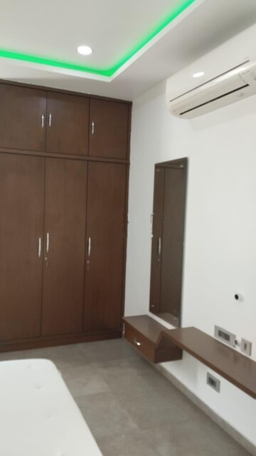 Furnished Amenities in 4 BHK Apartment at Babukhan Lakefront, Kokapet – for Rent