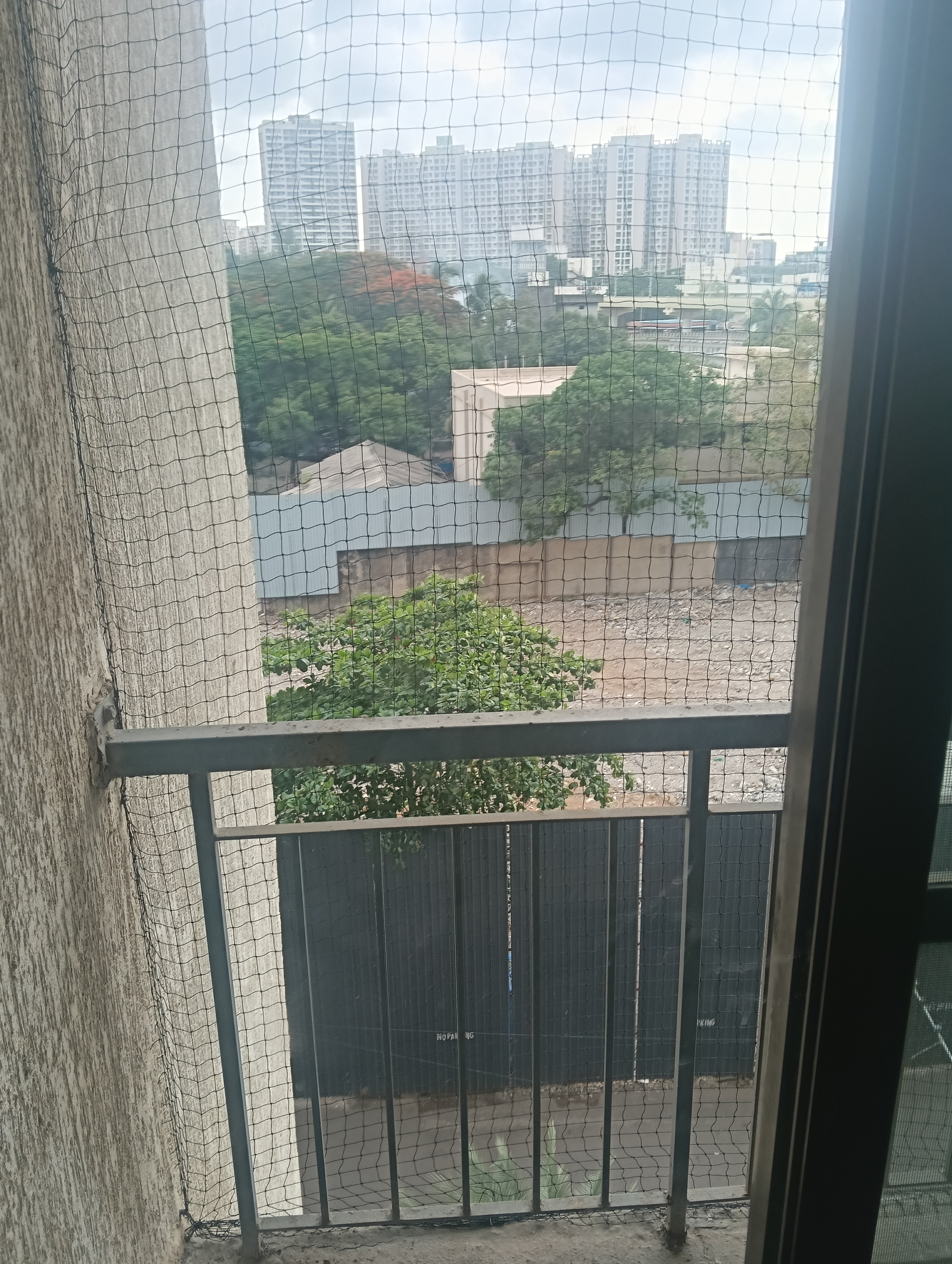 2 BHK + Extra Room Apartment For Rent in Man Opus