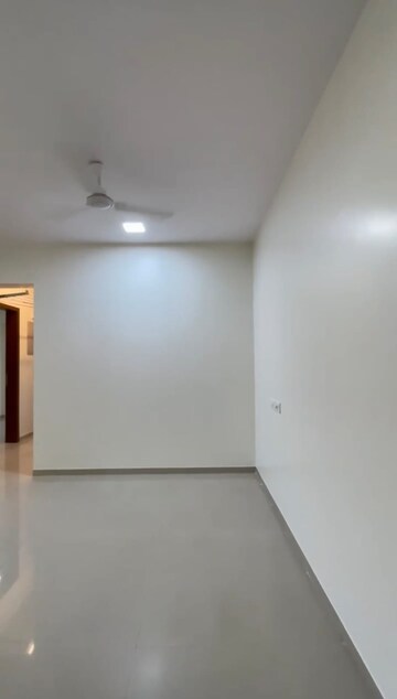 Room in 2 BHK Apartment at Tridhaatu Rudraksh, Chembur – for Rent