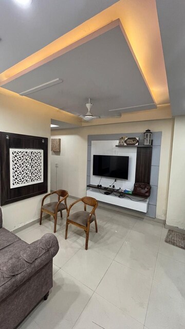 Living Room in 2 BHK Apartment at DLF City Phase IV, Dlf Phase iv – for Rent