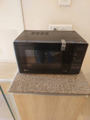 Furnished Amenities in Studio Apartment at Gaur City Mall, Sector 4 Greater Noida – for Rent