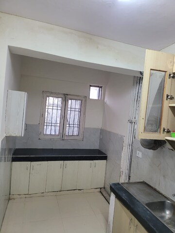 Kitchen in 2 BHK Builder Floor at Sector 57 – for Rent