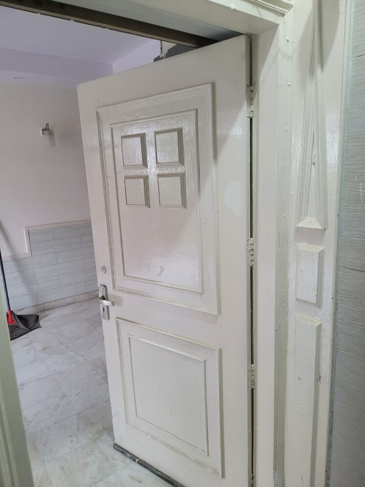 undefined, sector 57 2 Bedroom 180 Sq.Yd. Builder Floor In Sector 57 Gurgaon 8797733