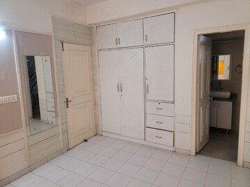 Building Lobby in 2 BHK Builder Floor at Sector 57 – for Rent