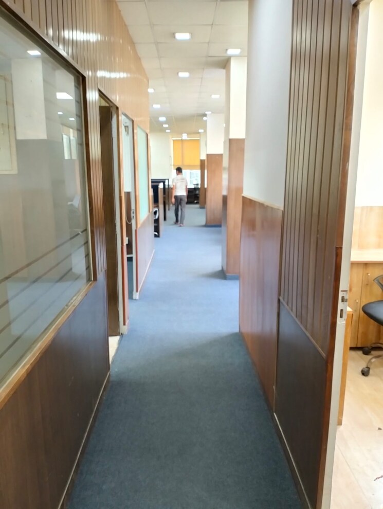 Living Room, sector 2 Commercial Office Space 1200 Sq.Ft. In Sector 2 Noida 8797708
