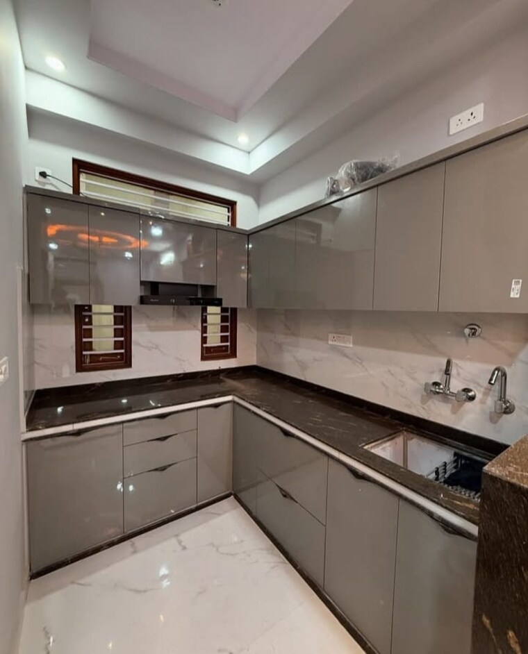 Kitchen, sector 31 3 Bedroom 3150 Sq.Ft. Builder Floor In Sector 31 Faridabad 8797765