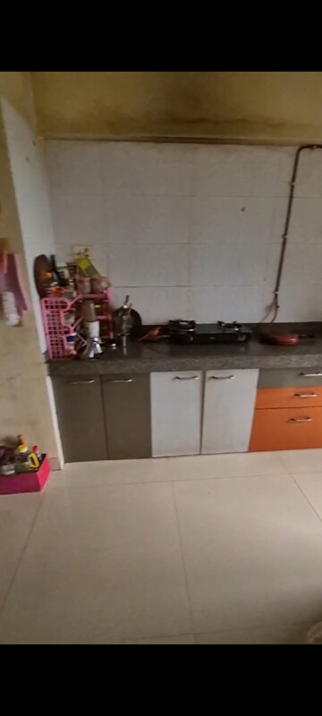 Furnished Amenities in 1 BHK Apartment at Goregaon West – for Sale