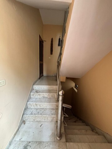 Staircase in 3 BHK Apartment at Saurabh Niwas, Sector 40 – for Rent