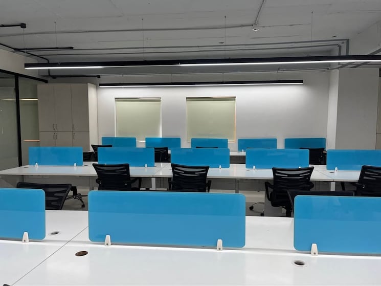 Team Area, hadapsar Commercial Office Space 6000 Sq.Ft. In Hadapsar Pune 8797780