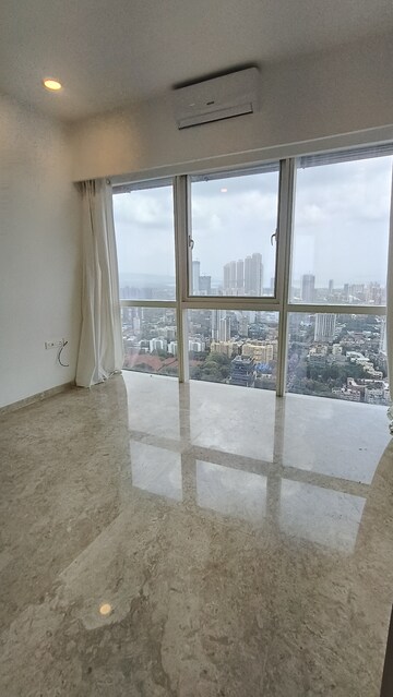 Master Bedroom in 4 BHK Apartment at Indiabulls Sky, Lower Parel – for Rent