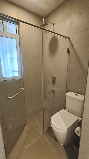 Attached Bathroom in 4 BHK Apartment at Indiabulls Sky, Lower Parel – for Rent