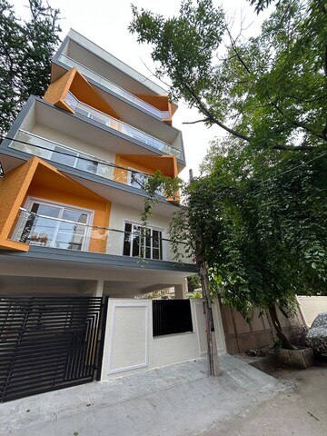 6+ BHK Apartment For Sale in Vivek Nagar
