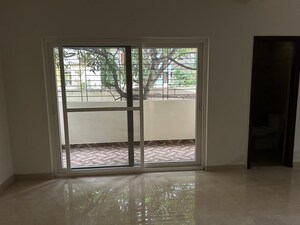 Room in 6+ BHK Apartment at Vivek Nagar – for Sale