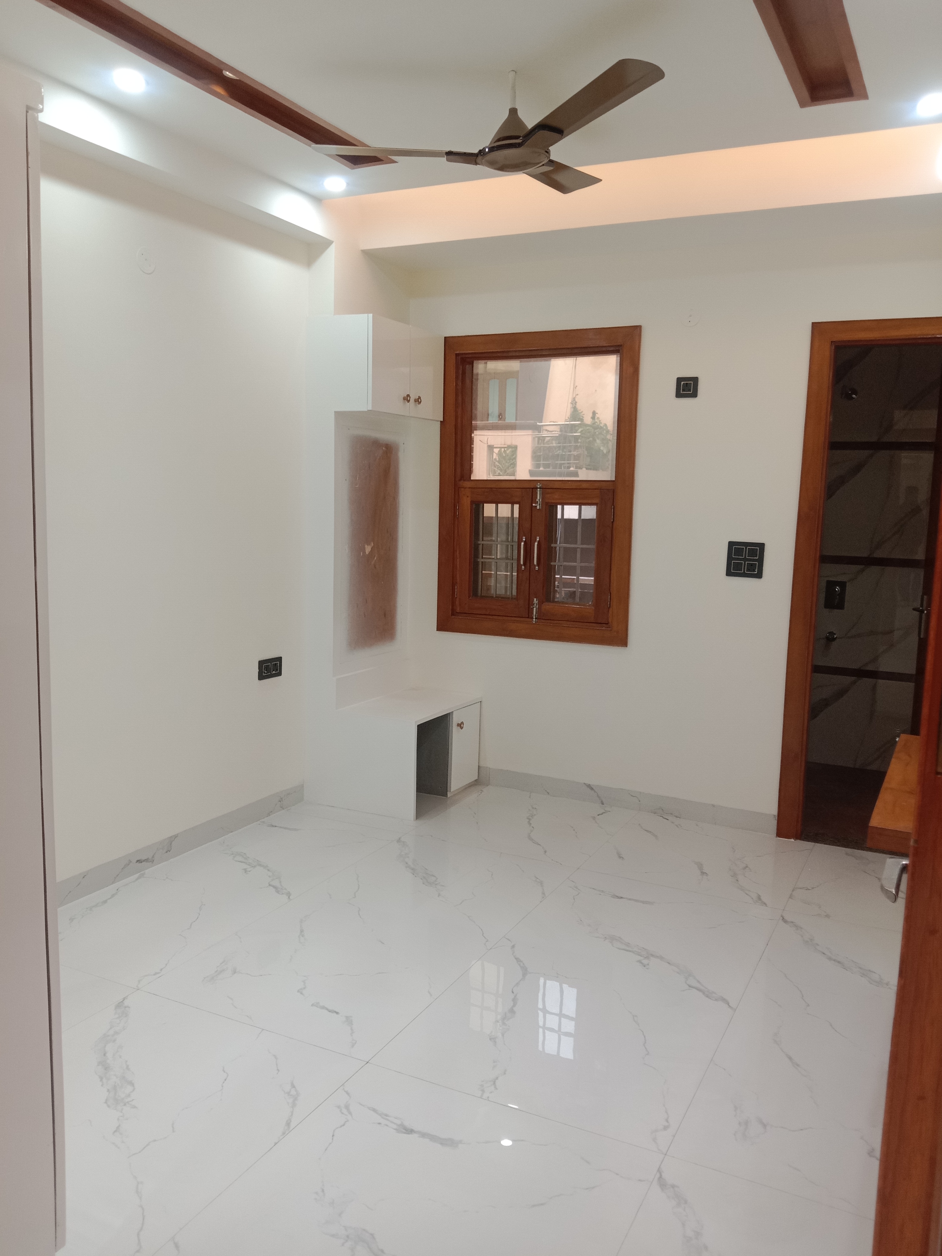 1.5 BHK + Study Room 800 Sq.Ft. Builder Floor in Palm Height