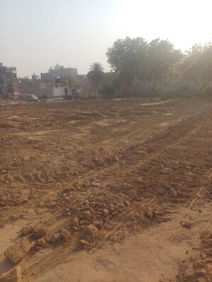  Plot For Sale in Dheeraj Nagar