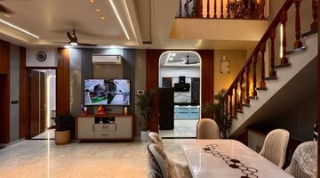 Parking in 2.5 BHK Builder Floor at Sector 35 – for Sale