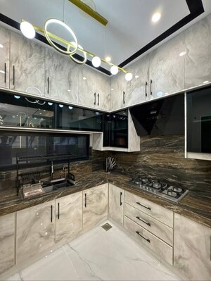 Kitchen in 2.5 BHK Builder Floor at Sector 35 – for Sale