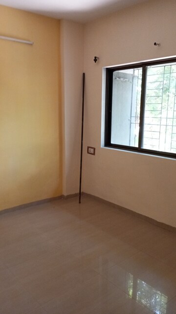 Room in 1 BHK Apartment at Rutu Enclave, Kasarvadavali – for Rent