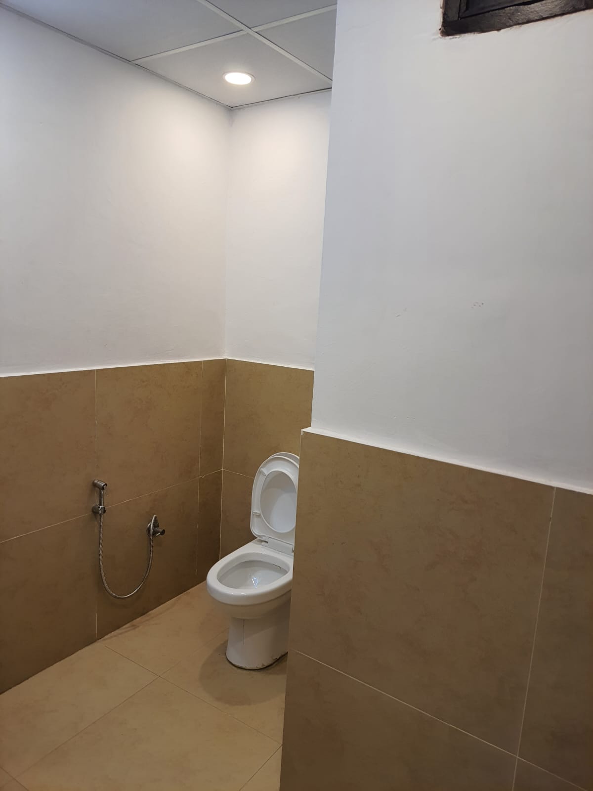 Showroom For Rent in Lajpat Nagar 4