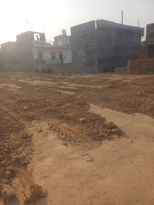  Plot For Sale in Dheeraj Nagar