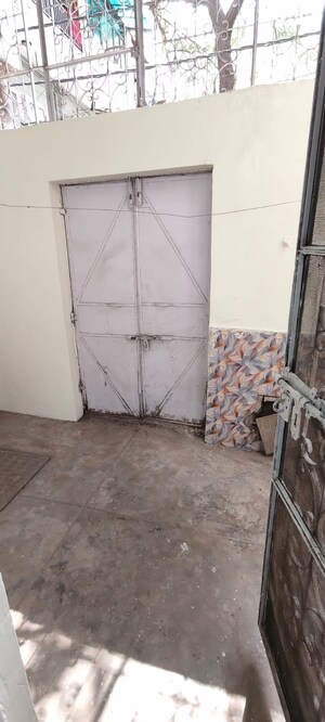 Staircase in  Showroom at Lajpat Nagar 4 – for Sale