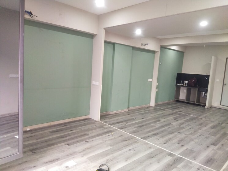 Room, shreeya-atlanta Commercial Office Space 723 Sq.Ft. In Thaltej Ahmedabad 8797889