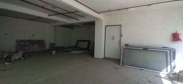  Parking, malviya nagar Commercial Showroom 3000 Sq.Ft. In Malviya Nagar Delhi 8797918