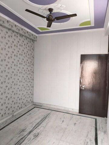 Room in 1 BHK Apartment at New Ashok Nagar – for Rent