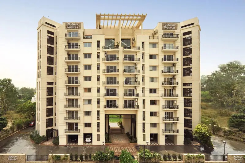 4 BHK + Servant Room,Extra Room Apartment For Sale in Shalimar Imperial
