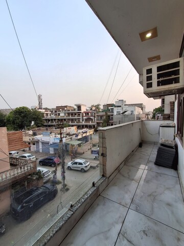 Balcony in 3 BHK Builder Floor at Sector 15 ii – for Rent