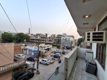 Balcony in 3 BHK Builder Floor at Sector 15 ii – for Rent