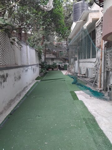 Floor Plan in  Showroom at Bandra West – for Rent