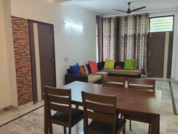 Master Bedroom in 3 BHK Independent House at Sector 42 – for Rent