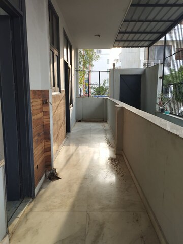 Kitchen in 2 BHK Independent House at Sector 43 – for Rent
