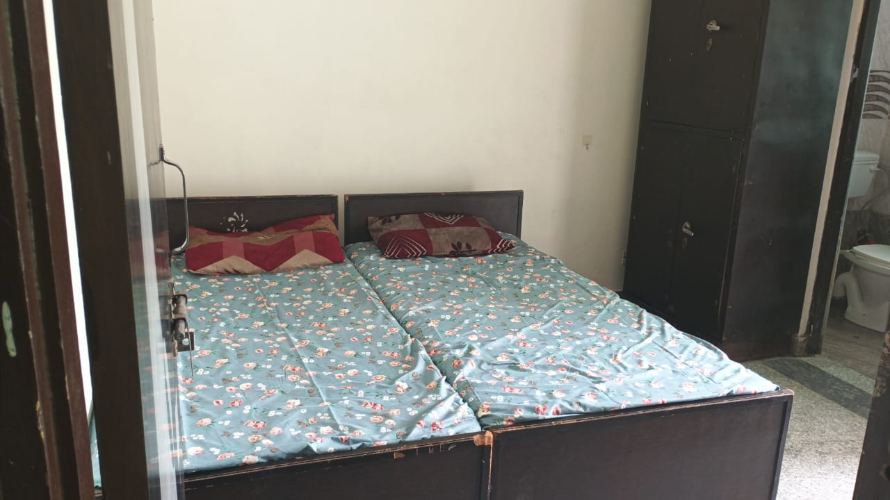 2 BHK Builder Floor For Rent in Sector 38, Gurgaon