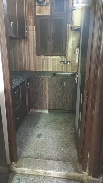 Bathroom in 2 BHK Builder Floor at Sector 38 – for Rent