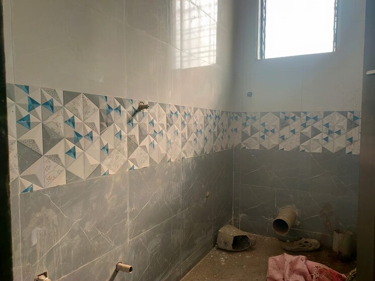 Bathroom, vasai east Commercial Warehouse 1730 Sq.Ft. In Vasai East Palghar 8798149