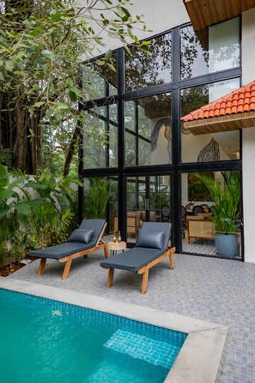 Swimming Pool in 6 BHK Villa at Candolim – for Sale
